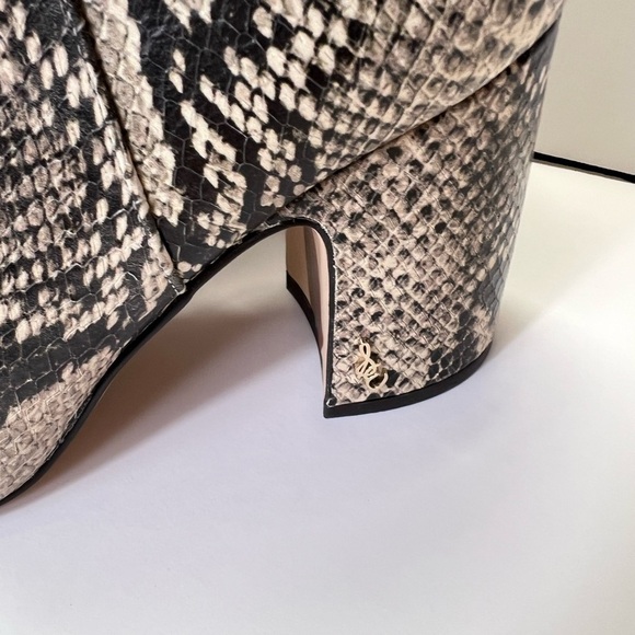 SAM EDELMAN HILTY SNAKESKIN LEATHER SIDE ZIP HEELED BOOTIE SIZE 7 EUC - Picture 3 of 11